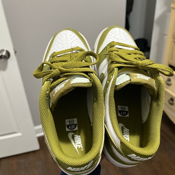 Nike big Kids' Green and White Sneakers - Picture 2 of 3